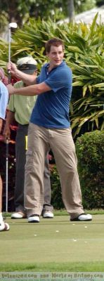 Click to view full size image
==============
golf02.jpg golf02.jpg