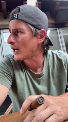 igtv82821_001_0513.jpeg