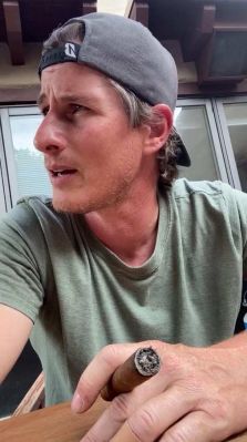 igtv82821_001_0516.jpeg