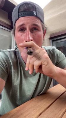igtv82821_001_1519.jpeg