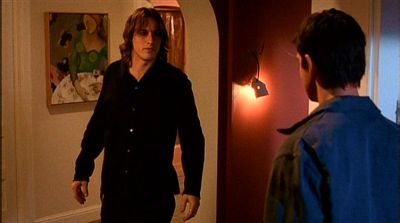 Click to view full size image
==============
madeyouking-590.jpg madeyouking-590.jpg